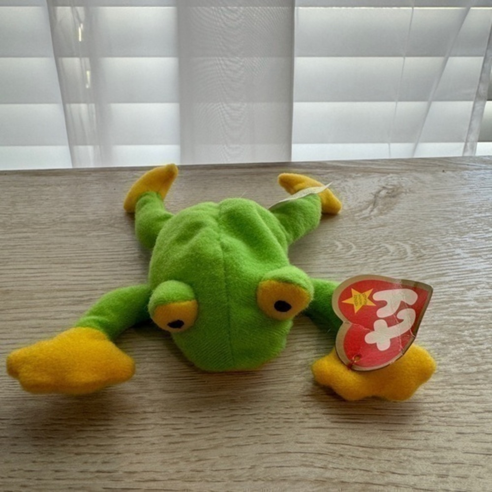 TY Teenie Beanie Babies Smoochy The Green Frog 1993
